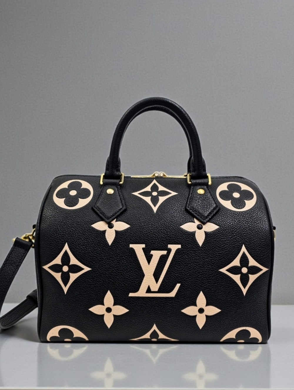 ✨️Authentic Louis Vuitton speedy25 Bicolor Monogram Crossbody Bag